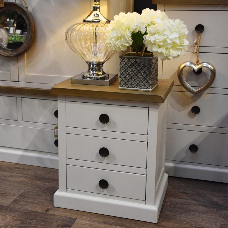 The Hampton Collection Three Drawer Bedside - Image 3
