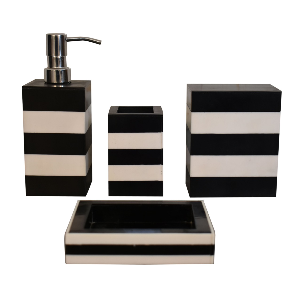 Resin And Mango Wood Bathroom Set Of 4