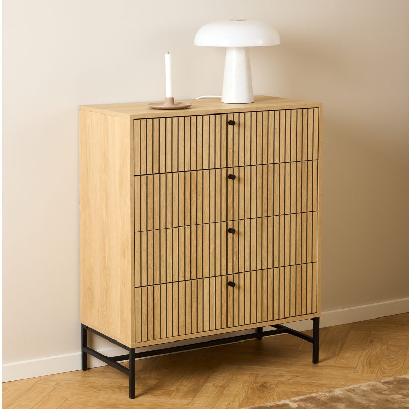 Albany Chest of 4 Drawers in Oak/Black Legs - Image 6